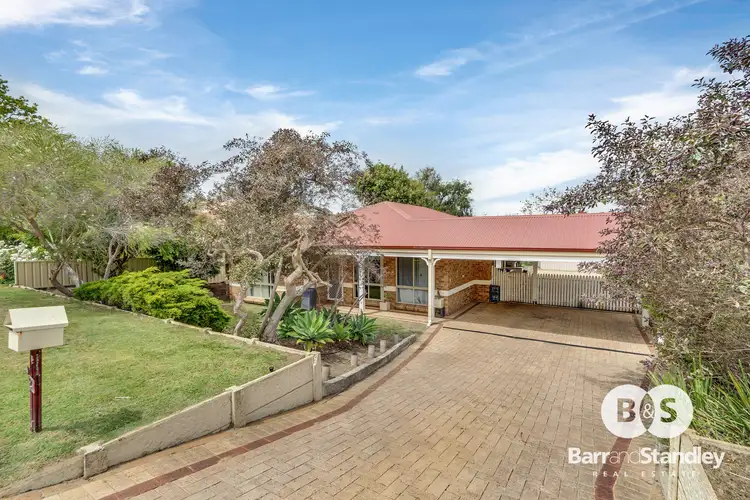 52 Winthrop Avenue, College Grove WA 6230