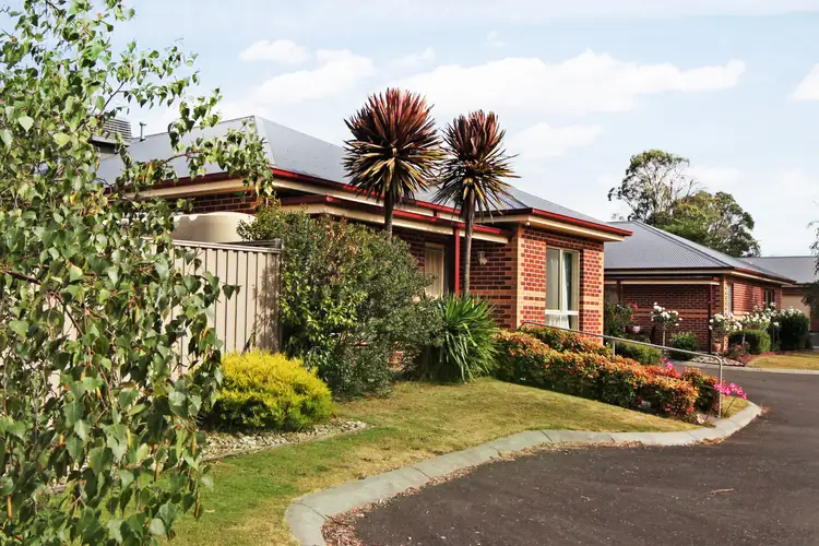 128 Barry Street