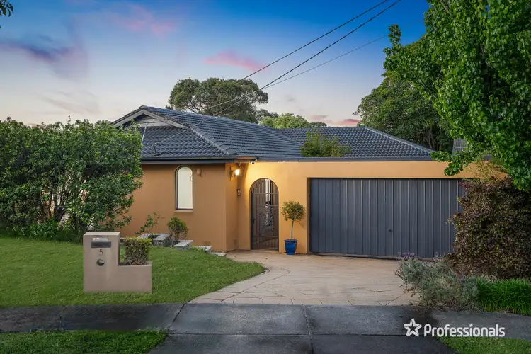 5 Doubell Close, Glen Waverley VIC 3150
