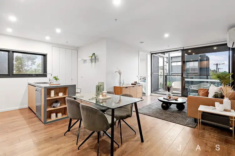 102/90 Buckley Street, Footscray VIC 3011