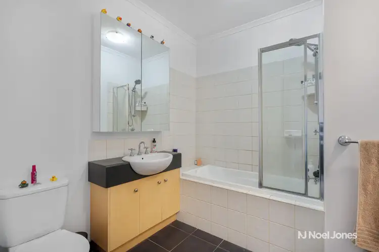 Sixth view of Homely townhouse listing, 33/13-15 Hewish Road, Croydon VIC 3136