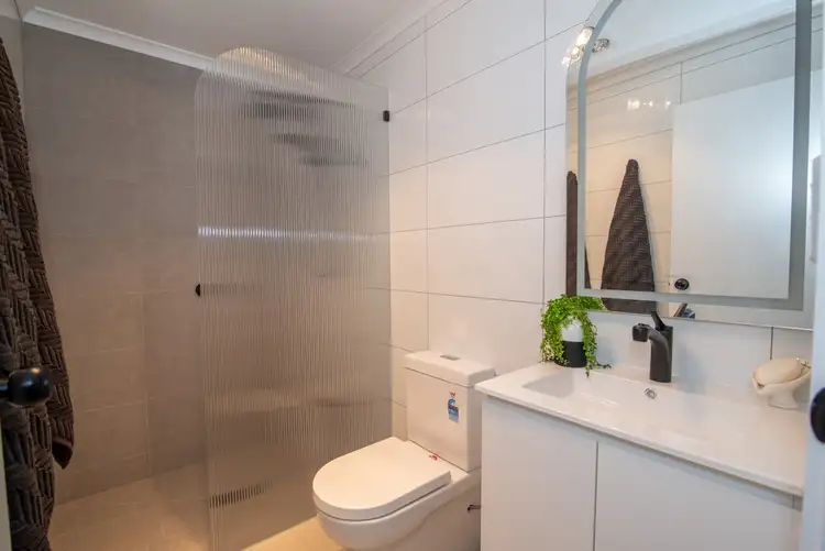 Fifth view of Homely house listing, 11 Glenn Erin Court, Mooroopna VIC 3629