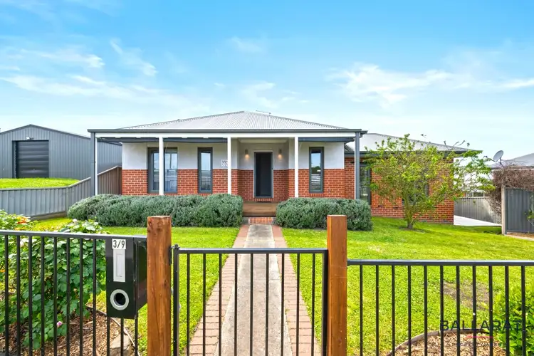 3/9 Docwra Street, Sebastopol VIC 3356