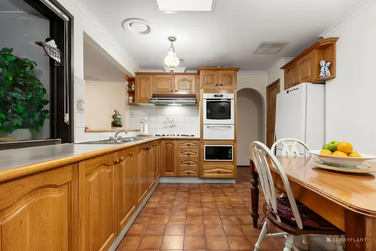 Third view of Homely house listing, 5 Stevenage Court, Vermont South VIC 3133