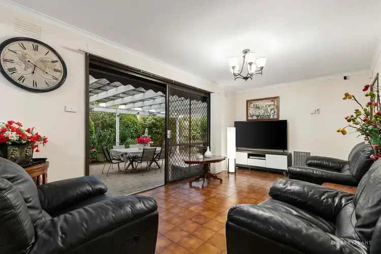 Fifth view of Homely house listing, 5 Stevenage Court, Vermont South VIC 3133