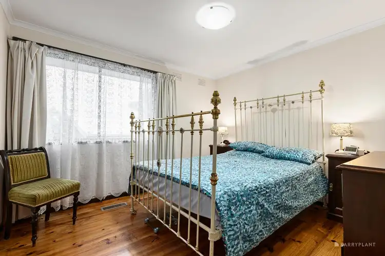 Sixth view of Homely house listing, 5 Stevenage Court, Vermont South VIC 3133
