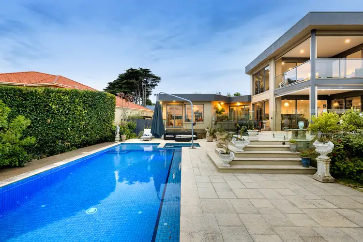 2 Coles Court, Mount Eliza VIC 3930