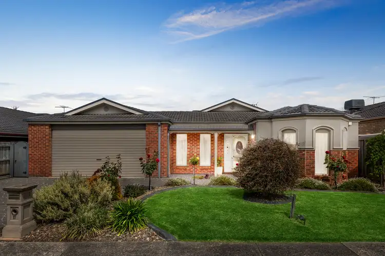 17 Red Oaks Way, South Morang VIC 3752