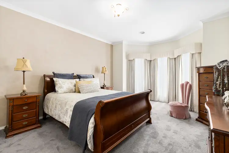 Fifth view of Homely house listing, 17 Red Oaks Way, South Morang VIC 3752