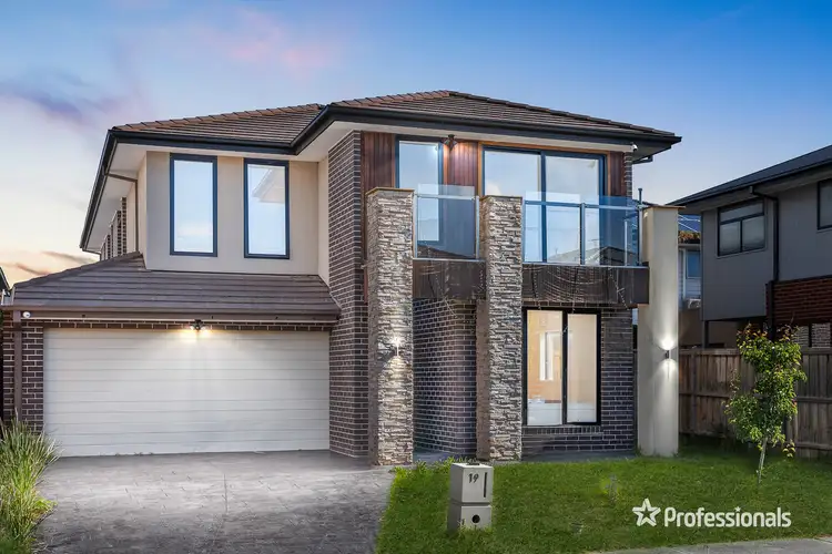 Main view of Homely house listing, 19 Woodland Avenue, Keysborough VIC 3173