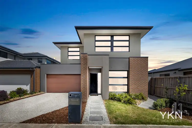 7 Median Grange, Donnybrook VIC 3064