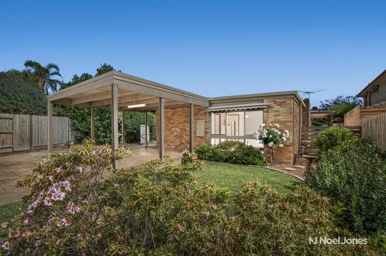5 Cawley Court, Wantirna South VIC 3152