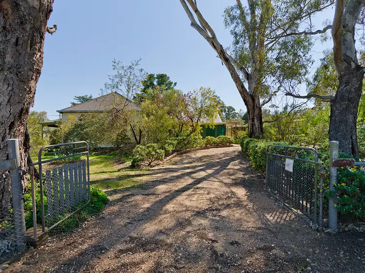 5 Gully Road, Welshmans Reef VIC 3462