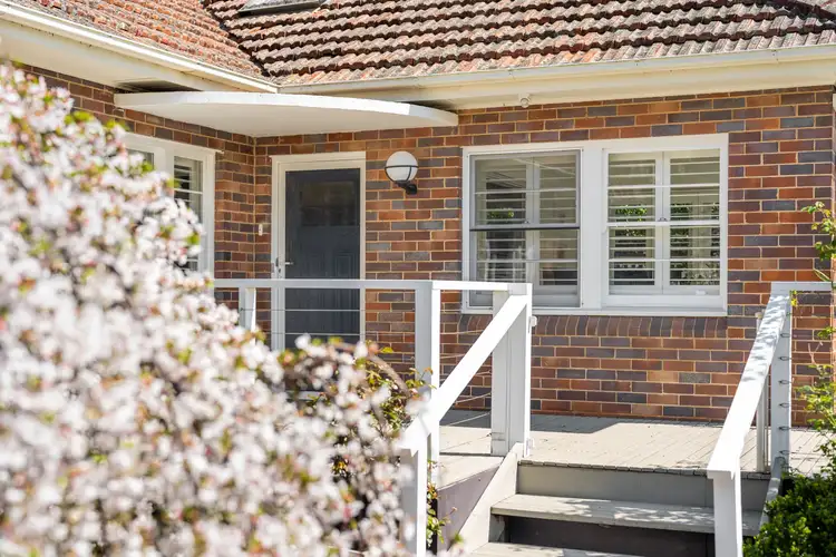 13 Ascot Road