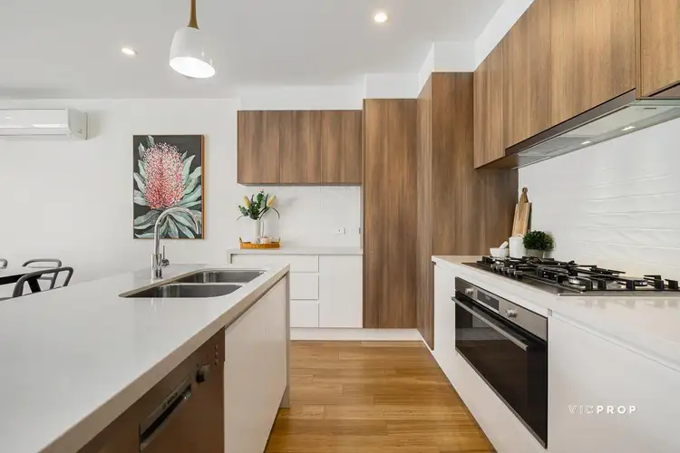 Main view of Homely townhouse listing, 8/6 Leura Street, Doncaster East VIC 3109
