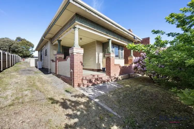 310 Doveton Street North, Soldiers Hill VIC 3350