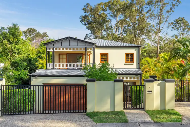 18 Henry Street, Chapel Hill QLD 4069