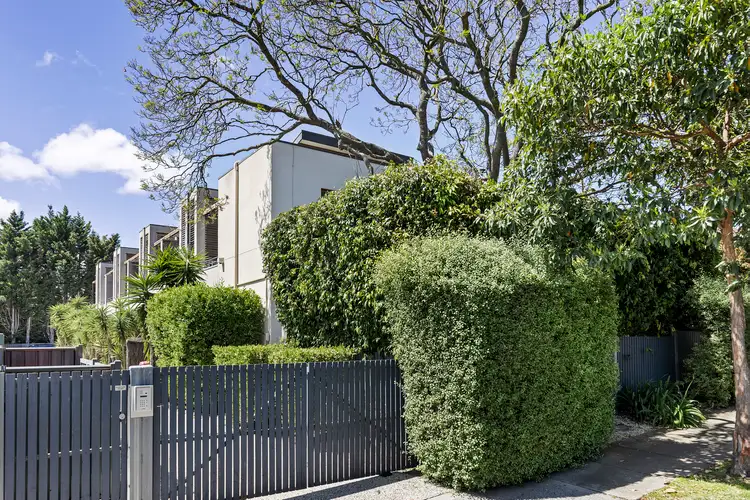 8/12 Wyuna Road, Caulfield North VIC 3161
