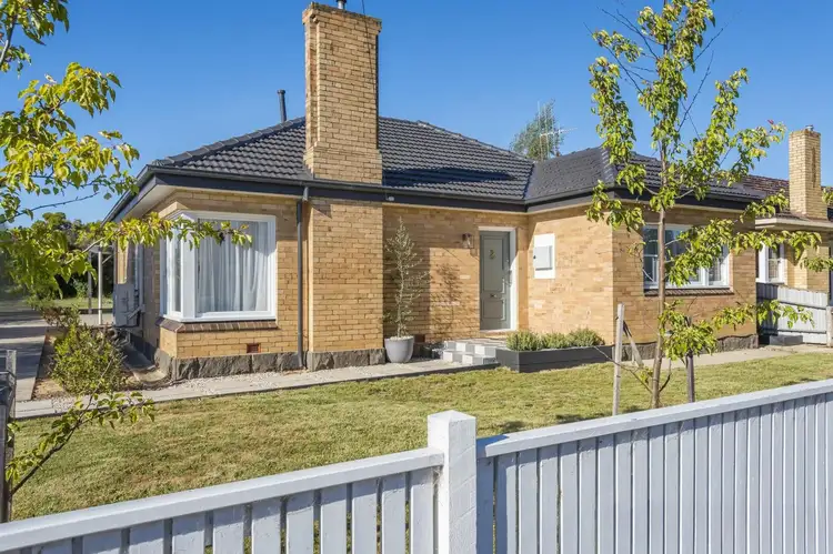 16 Lauriston Street, Kyneton VIC 3444