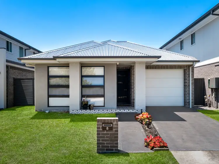 8 Artillery Street, Jordan Springs NSW 2747