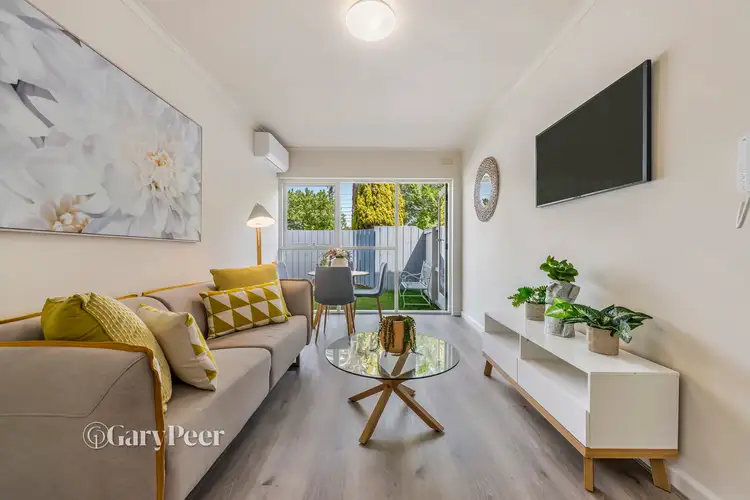 2/27 Royal Avenue, Glen Huntly VIC 3163