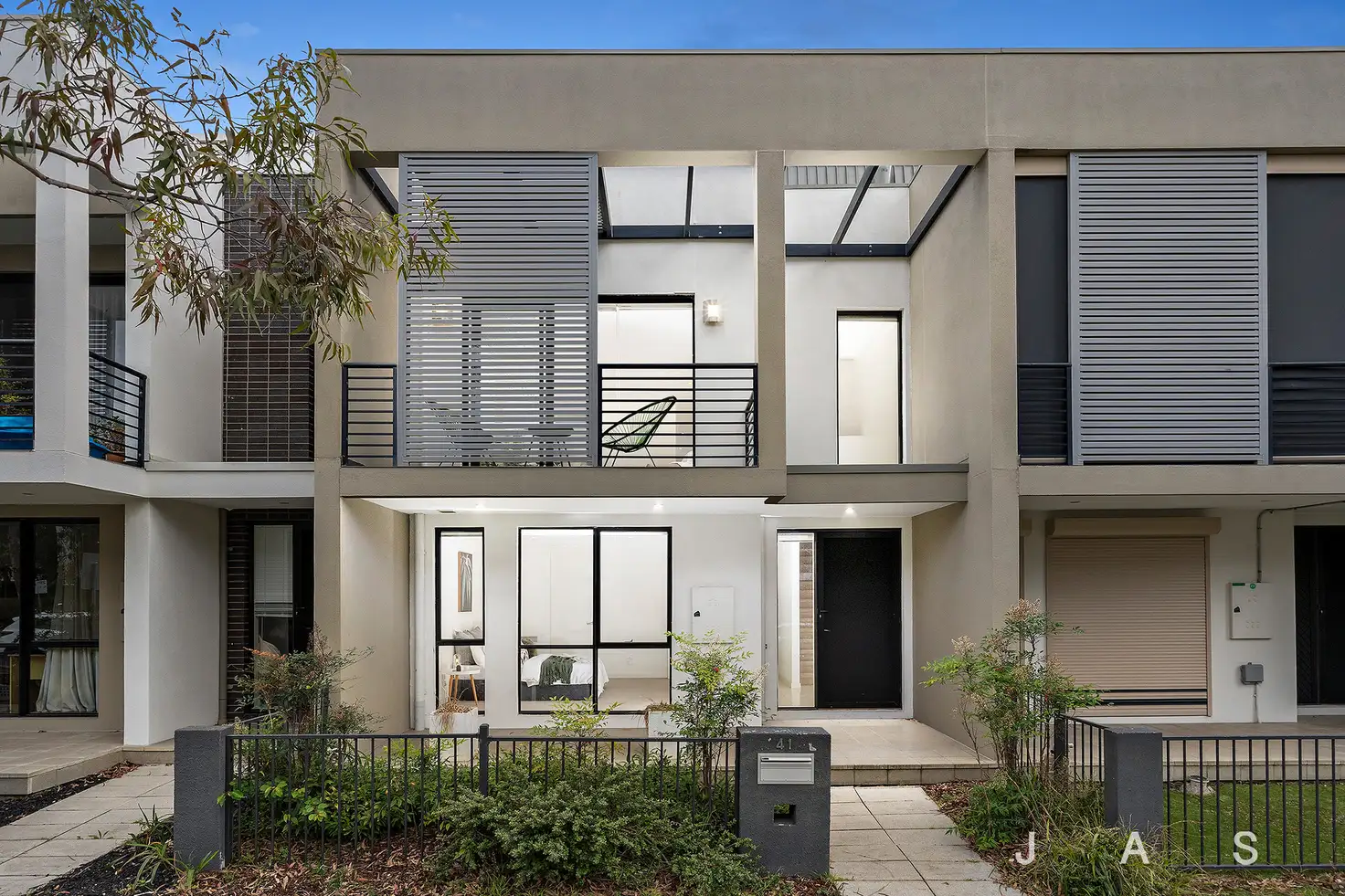 Main view of Homely townhouse listing, 41 Beaurepaire Parade, Footscray VIC 3011