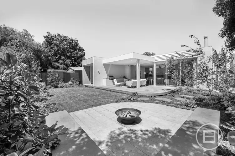 20 Chamberlain Avenue