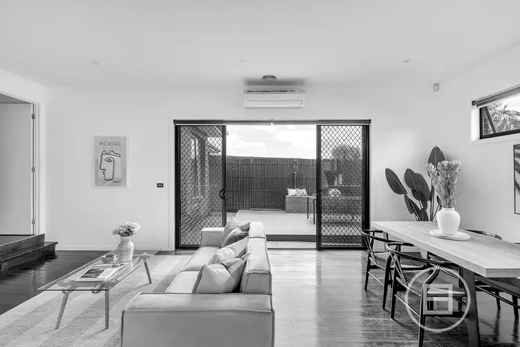 2/16 Snell Grove, Pascoe Vale VIC 3044