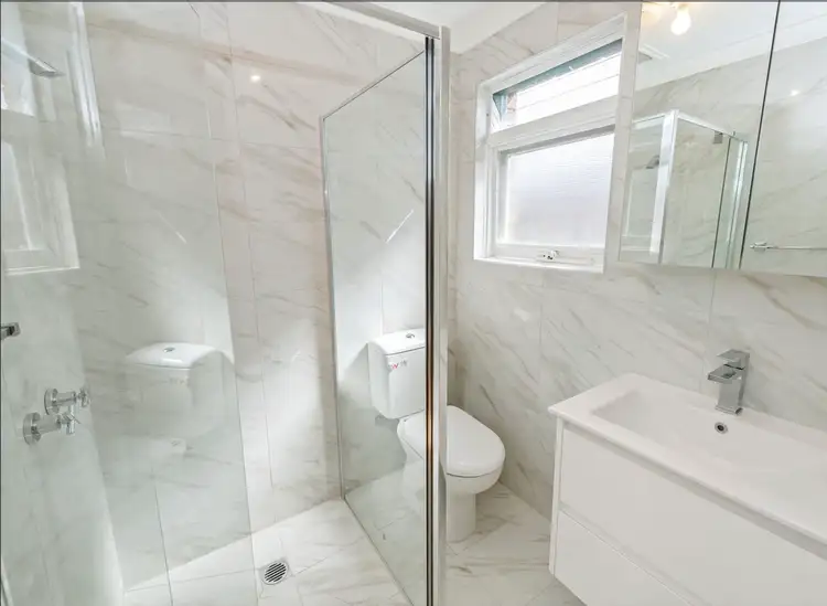 Fifth view of Homely apartment listing, 4/11 Holloway Street, Ormond VIC 3204