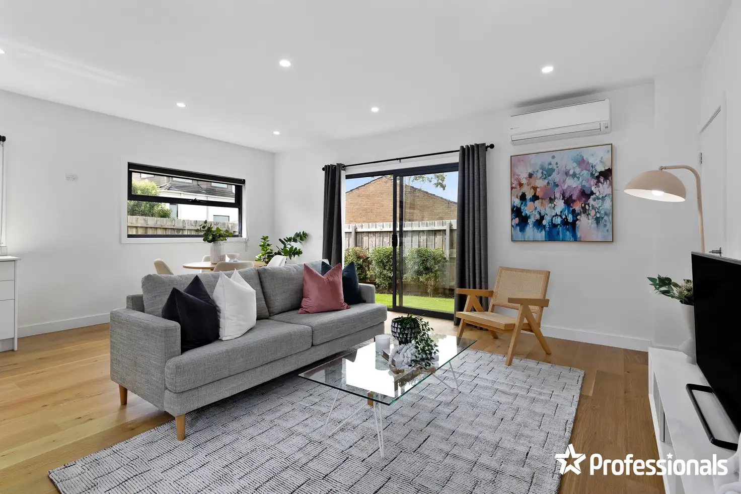 Main view of Homely townhouse listing, 6/2 James Street, Bayswater VIC 3153