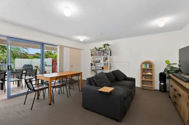 6/2 Waverley Road, Taringa QLD 4068