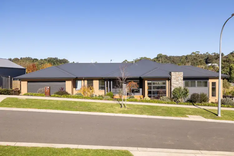 12 Lilley Court, Woodend VIC 3442