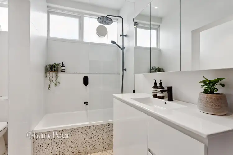 Fourth view of Homely apartment listing, 1/11 Kooyong Road, Caulfield North VIC 3161