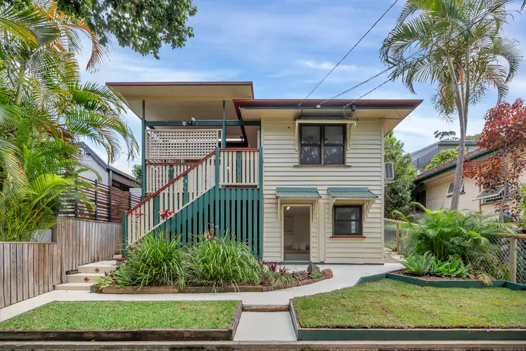 19 Henry Street, Chapel Hill QLD 4069
