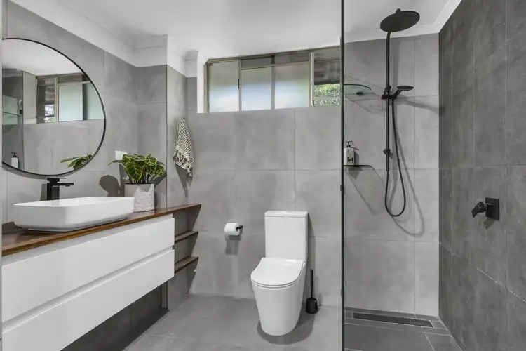 Fourth view of Homely unit listing, 4/24 Alpha Street, Taringa QLD 4068