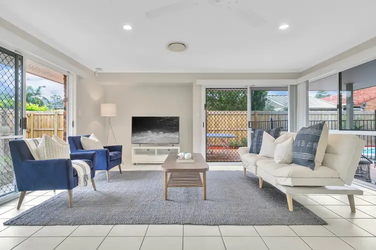 Fifth view of Homely house listing, 8 Codford Place, Chapel Hill QLD 4069