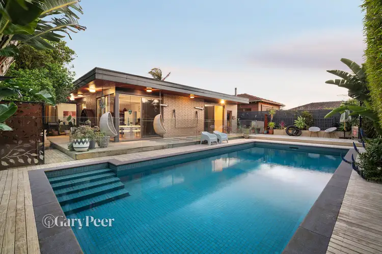 211 Kambrook Road, Caulfield VIC 3162
