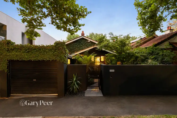 7 Ruskin Street, Elwood VIC 3184