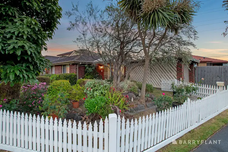 23 Glenelg Drive, Clayton South VIC 3169
