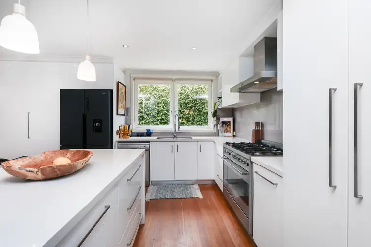 3/6 Sylvia Crescent, Black Rock VIC 3193