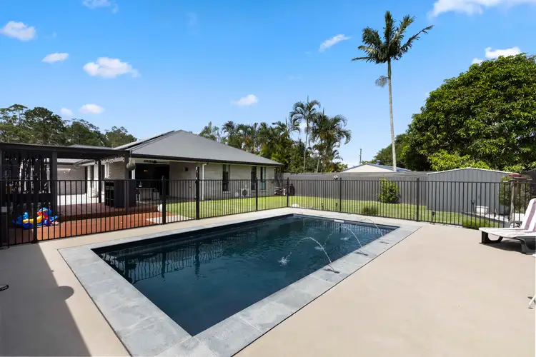16 Hardwood Road, Landsborough QLD 4550