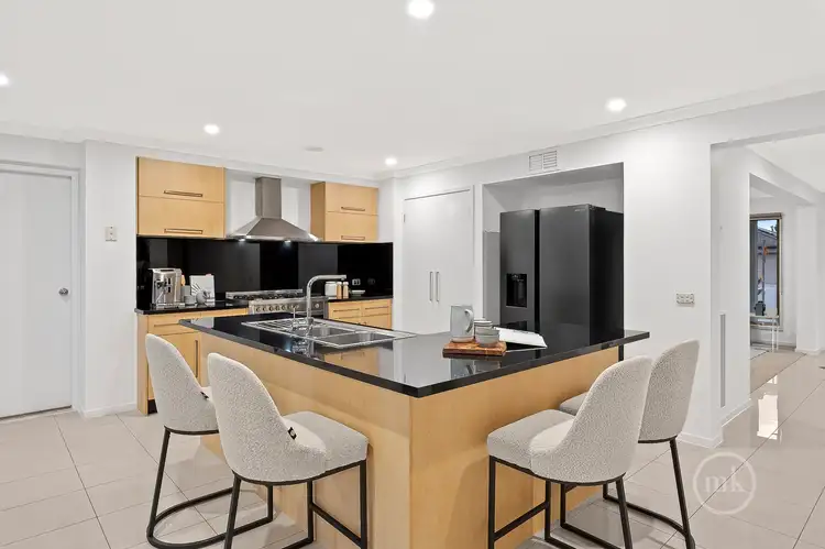 Fifth view of Homely house listing, 28 Eildon Circuit, South Morang VIC 3752