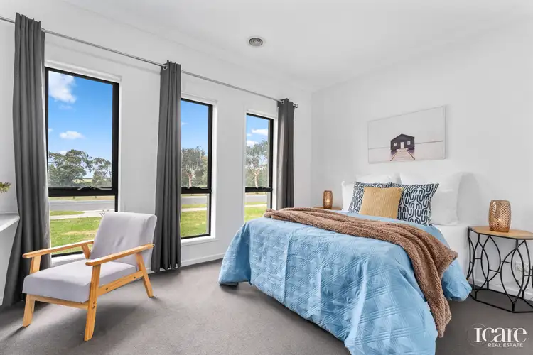 Fifth view of Homely house listing, 18 Pebblestone Circuit, Clyde North VIC 3978
