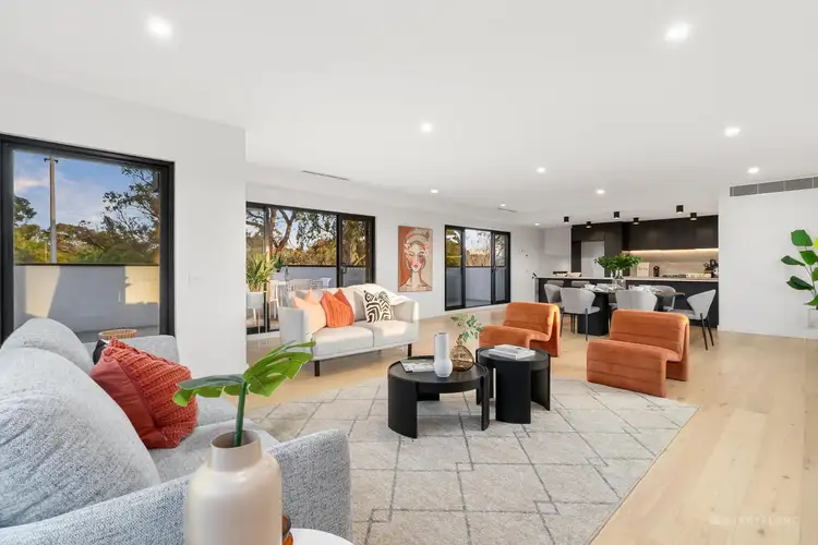 9/23 Carawatha Road, Doncaster VIC 3108