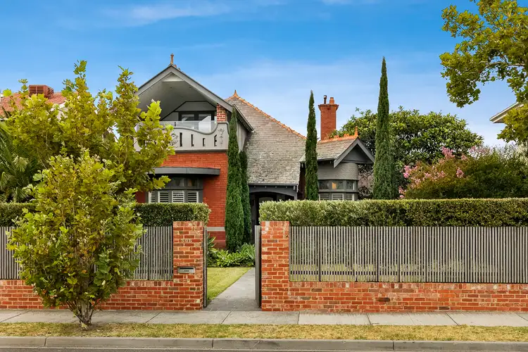 396 Barkly Street