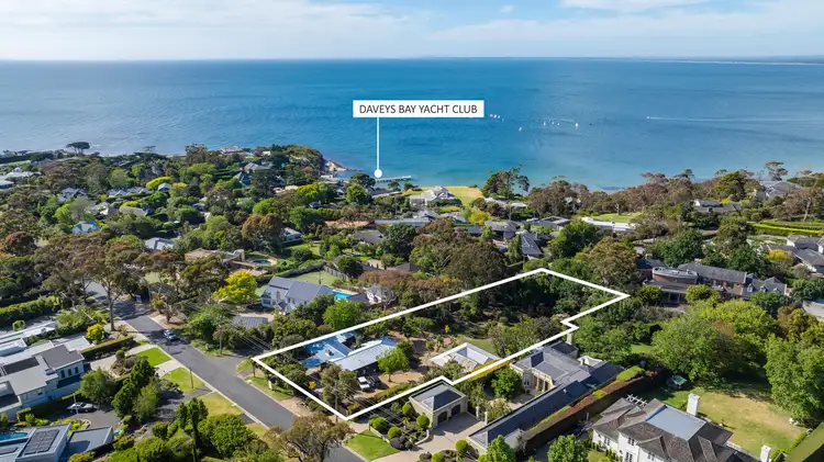 Fourth view of Homely house listing, 12-14 Daveys Bay Road, Mount Eliza VIC 3930