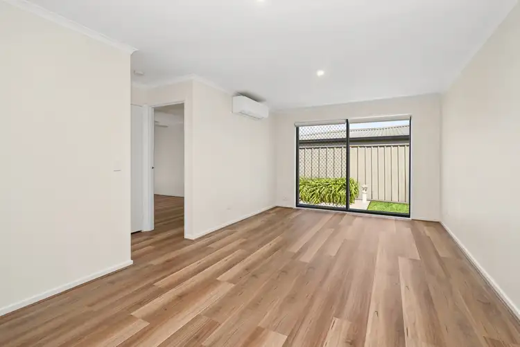 Fourth view of Homely unit listing, 2/5 Bourke Street, Kyneton VIC 3444