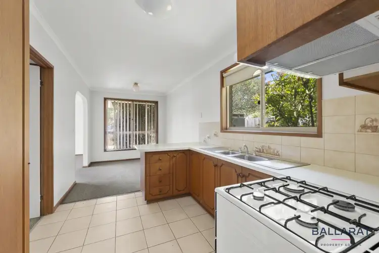 Fifth view of Homely townhouse listing, 4/221 York Street, Ballarat East VIC 3350