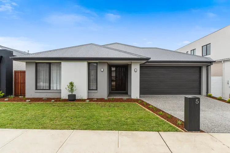 5 Stella Avenue