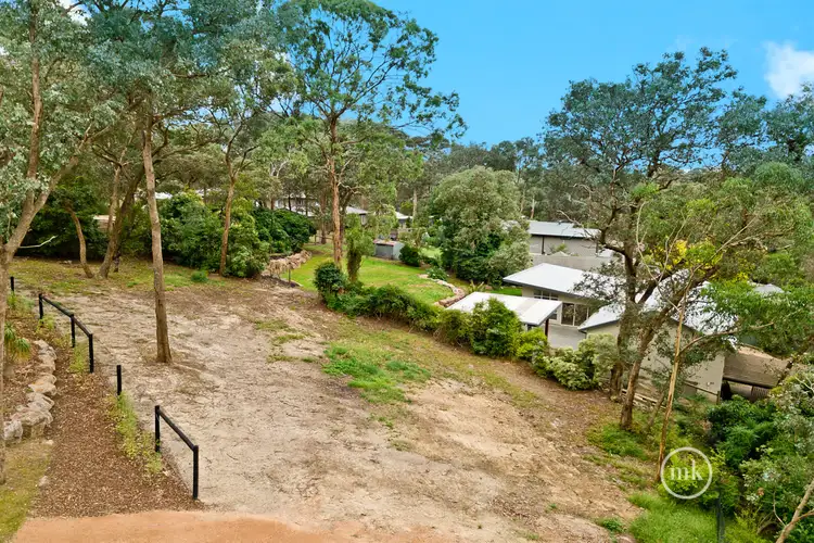 27 Orchard Avenue, Eltham North VIC 3095